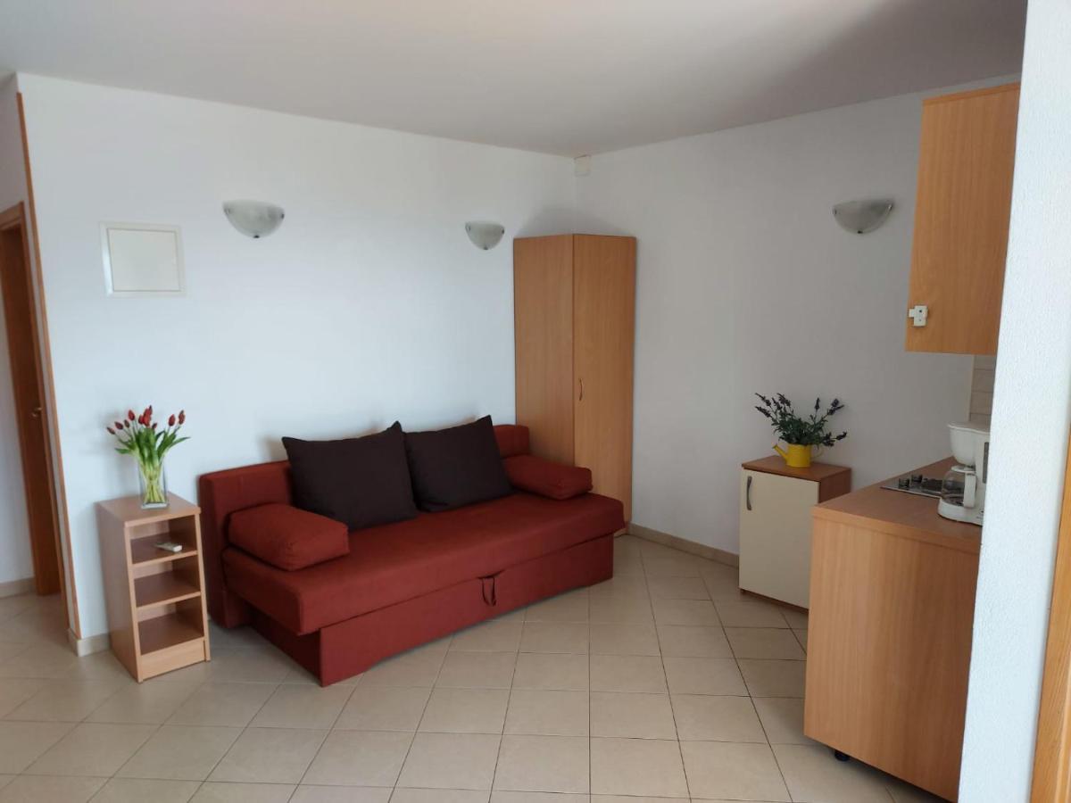 Apartments Neva Makarska Eksteriør bilde