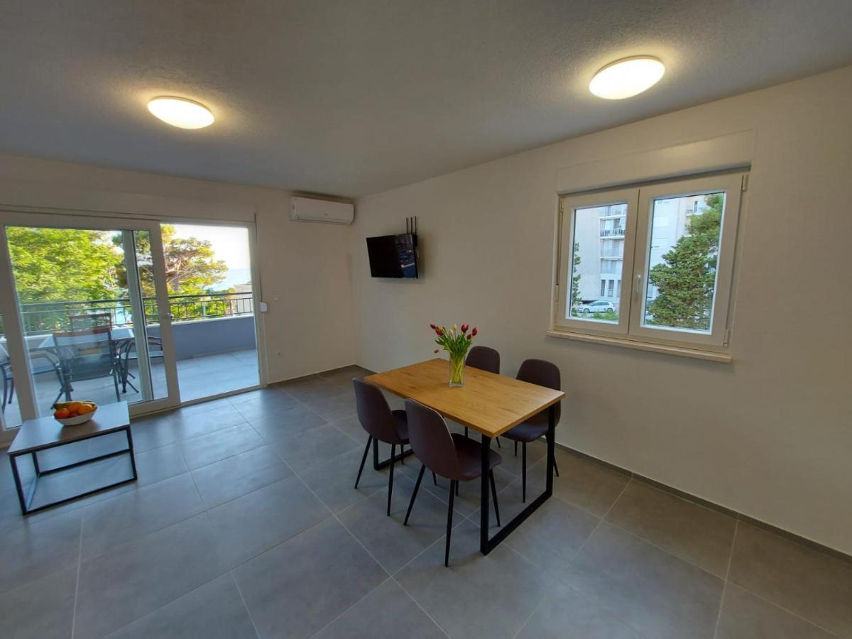 Apartments Neva Makarska Eksteriør bilde