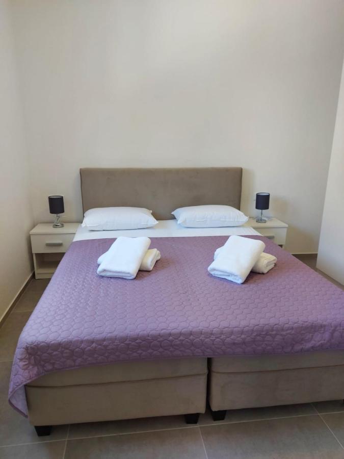 Apartments Neva Makarska Eksteriør bilde