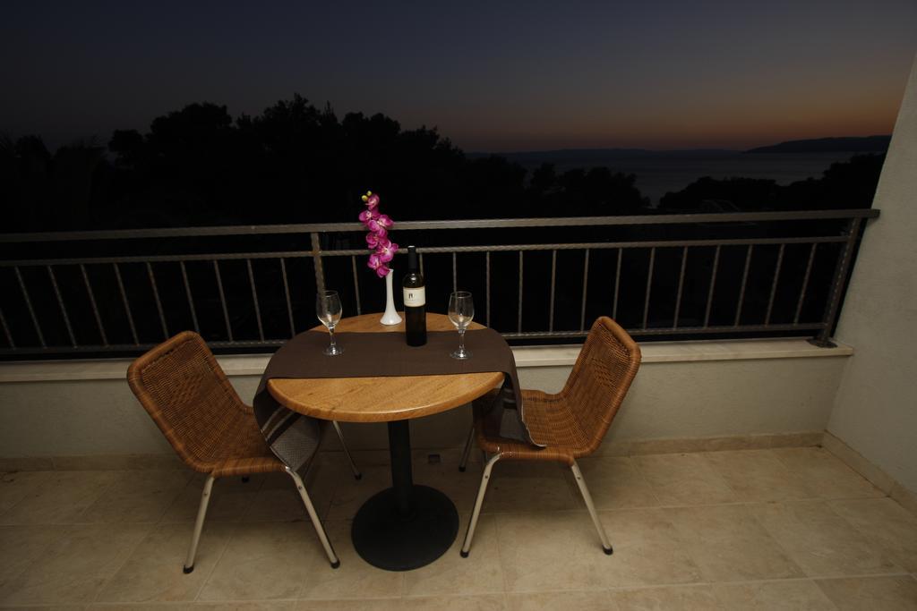 Apartments Neva Makarska Rom bilde
