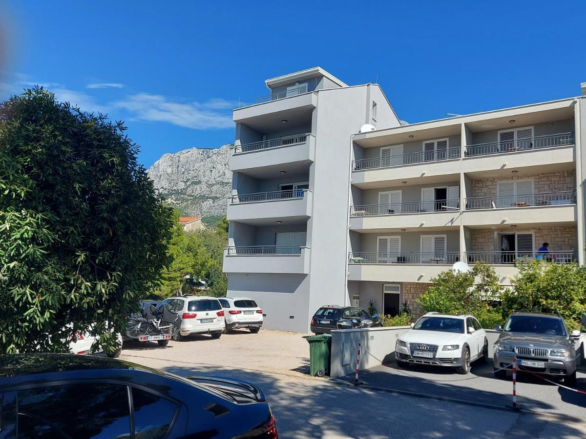 Apartments Neva Makarska Eksteriør bilde