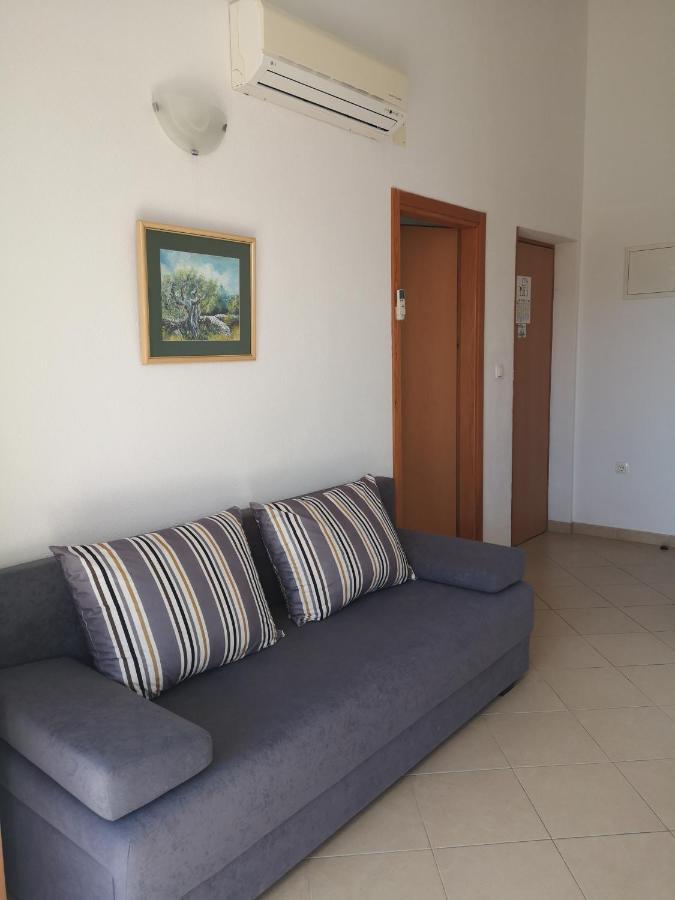 Apartments Neva Makarska Eksteriør bilde