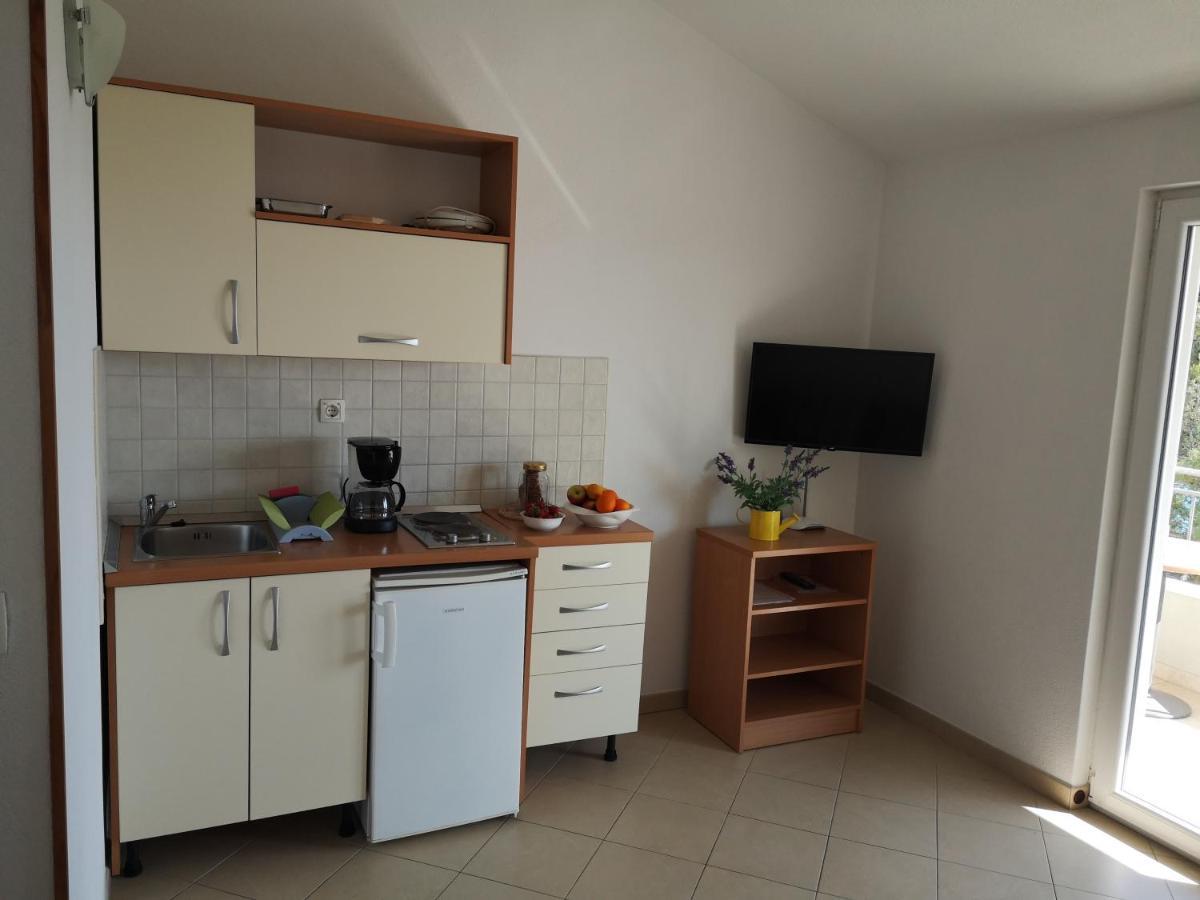 Apartments Neva Makarska Eksteriør bilde