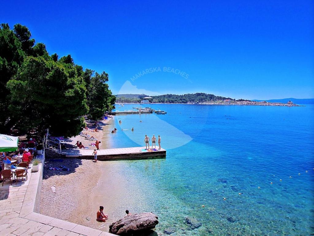 Apartments Neva Makarska Eksteriør bilde